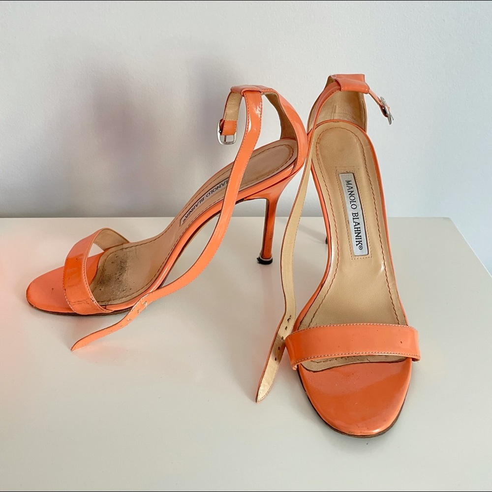 Manolo Blahnik Chaos Sandal us7